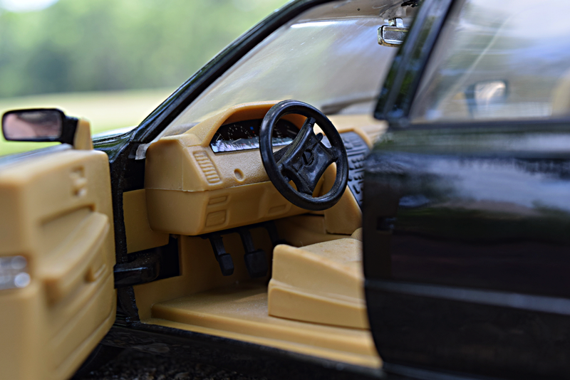 Illustration for article titled 1990 Lexus LS400 by Road Tough